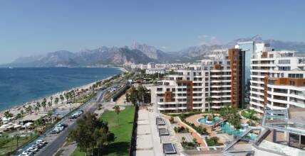 Elite apartments on the seafront in Antalya