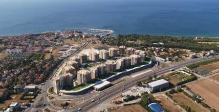 Ready Apartments in a Complex with a View of the Marmara Sea, Istanbul