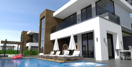 Luxurious villas overlooking the Mediterranean Sea