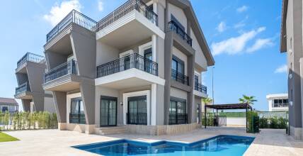 A ready-to-move-in furnished villa in Belek near Golf course