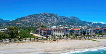 Apartments on the first line in Kestel, Alanya
