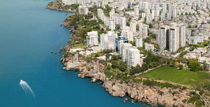 Exclusive residences in Antalya with sea views