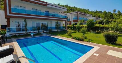 A villa with a sea view in Alanya