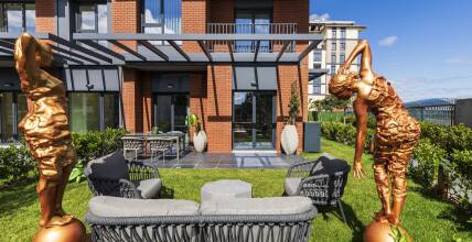 Country-Style Apartments in Istanbul: Low-Rise Living Near İstinye Park and Kanyon